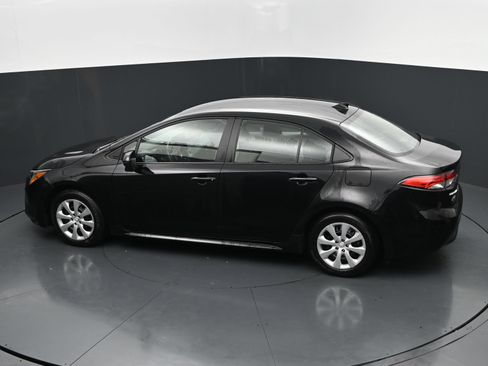Used 2026 Toyota Corolla LE FWD image 29