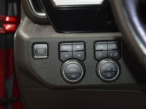 Used 2022 Chevrolet Silverado 1500 High Country image 29