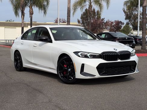 New 2026 BMW 330i Sedan w/ M Sport Package image 2