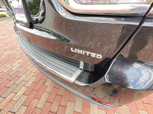 Used 2015 Jeep Grand Cherokee Limited w/ Luxury Group II AWD/4WD image 15