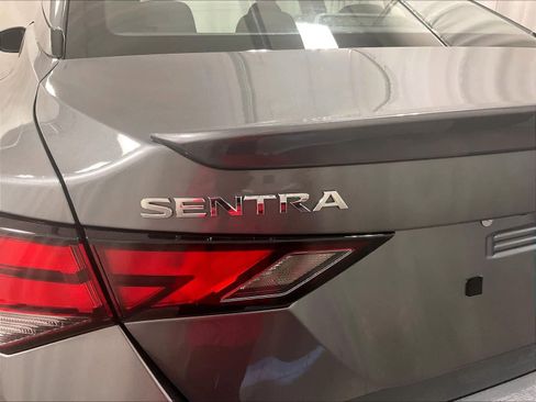 Used 2022 Nissan Sentra SV w/ Trunk Package image 28