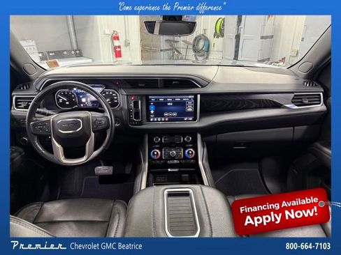 Used 2021 GMC Yukon XL Denali w/ Denali Ultimate Package AWD/4WD image 29