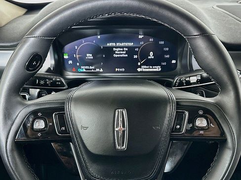 Used 2024 Lincoln Aviator AWD w/ Premium Package image 12