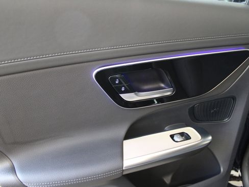 Used 2025 Mercedes-Benz GLC 300 GLC 300 image 21