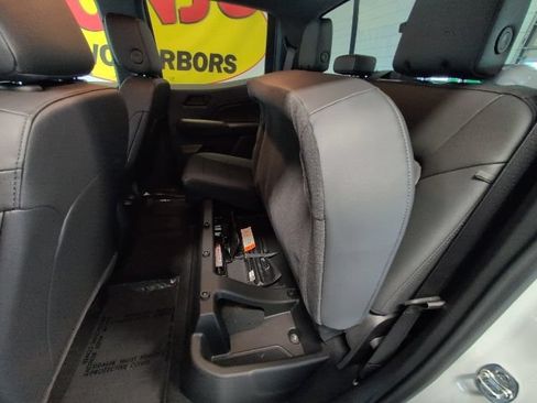 New 2026 Chevrolet Colorado Trail Boss AWD/4WD image 29