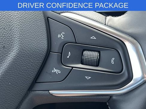 Used 2025 Chevrolet Trax ACTIV w/ Driver Confidence Package FWD image 22