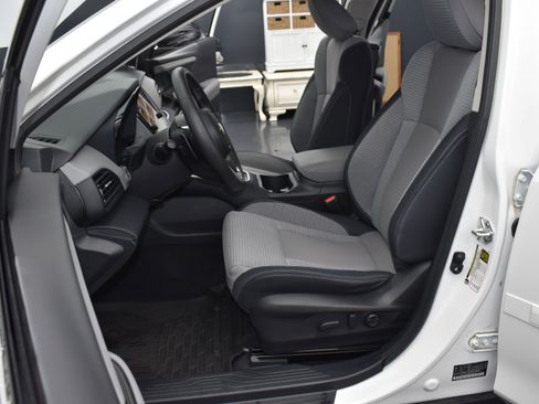 Used 2025 Subaru Outback Premium w/ Popular Package #1A image 23