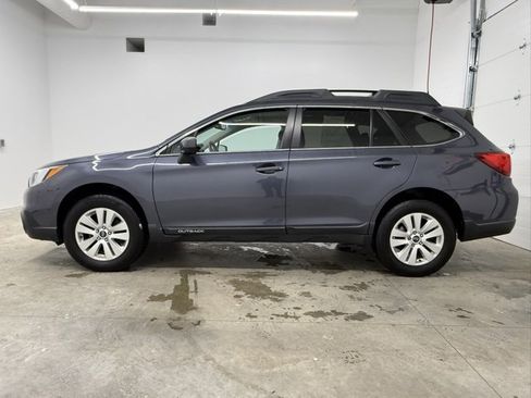 Used 2015 Subaru Outback 2.5i Premium image 8