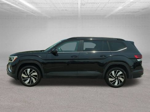 Used 2025 Volkswagen Atlas SE FWD image 4