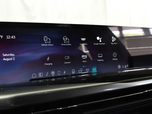 New 2025 Cadillac Escalade IQ Luxury 1 w/ LPO, Radiant Package image 6