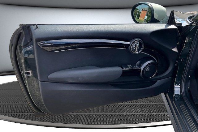 Used 2023 MINI Cooper SE w/ MINI Resolute Edition FWD image 19