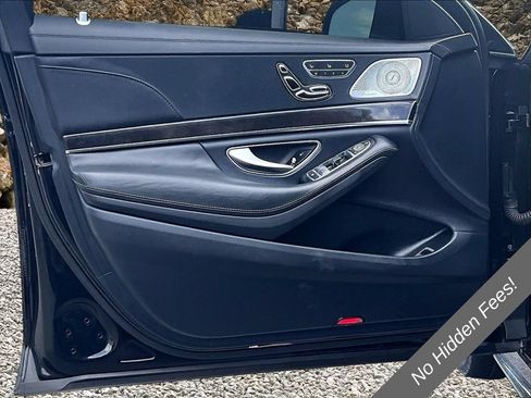Used 2016 Mercedes-Benz S 550 Sedan w/ Sport Package image 17