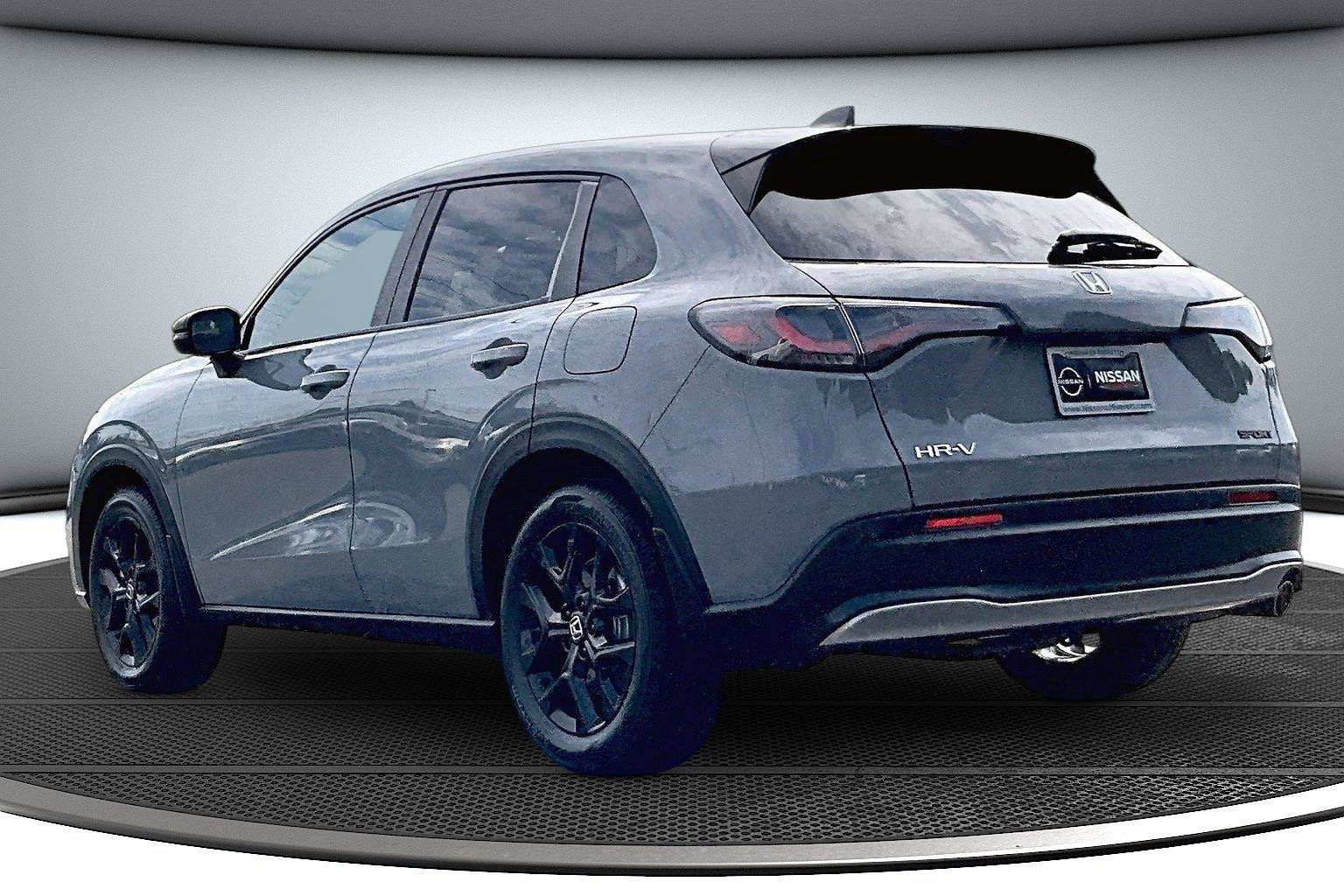 Used 2024 Honda HR-V Sport image 5