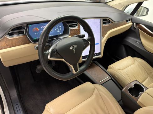 Used 2017 Tesla Model X 75D image 26