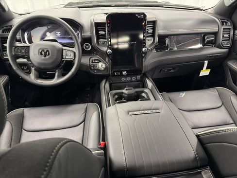 Used 2026 RAM 1500 Limited AWD/4WD image 14
