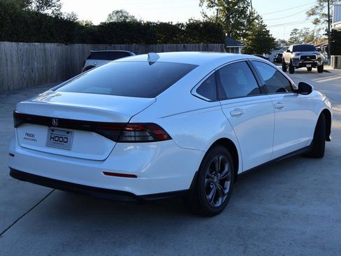 Used 2023 Honda Accord EX image 19