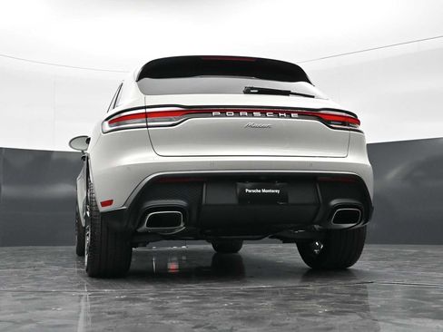 New 2026 Porsche Macan AWD/4WD image 38