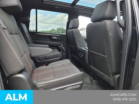 Used 2026 Chevrolet Suburban High Country w/ Sun And Tow Package AWD/4WD image 19
