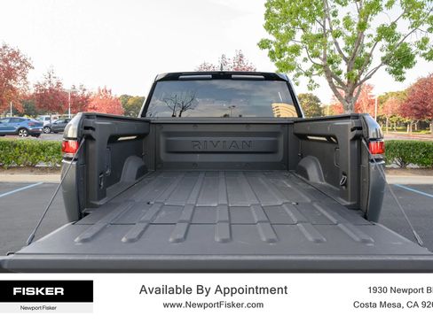 Used 2025 Rivian R1T Adventure image 25