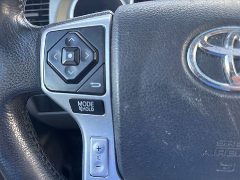 Used 2017 Toyota Sequoia SR5 image 19