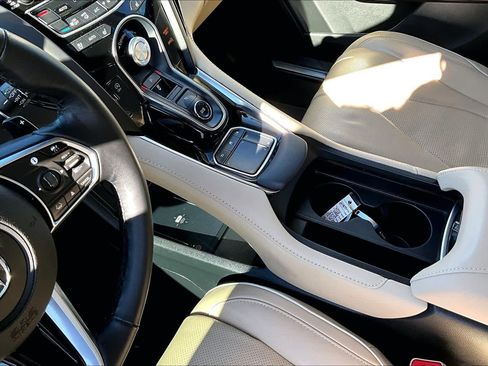 Used 2023 Acura RDX AWD w/ Advance Package image 16