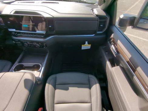 New 2026 Chevrolet Silverado 2500 LT image 12