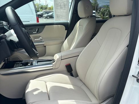 Used 2026 Mercedes-Benz GLA 250 image 9