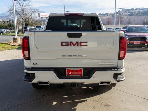 New 2026 GMC Sierra 1500 Elevation w/ Elevation Premium Package image 6