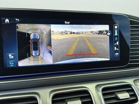 Used 2024 Mercedes-Benz GLS 450 4MATIC image 19