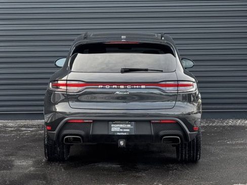 Certified 2023 Porsche Macan image 6