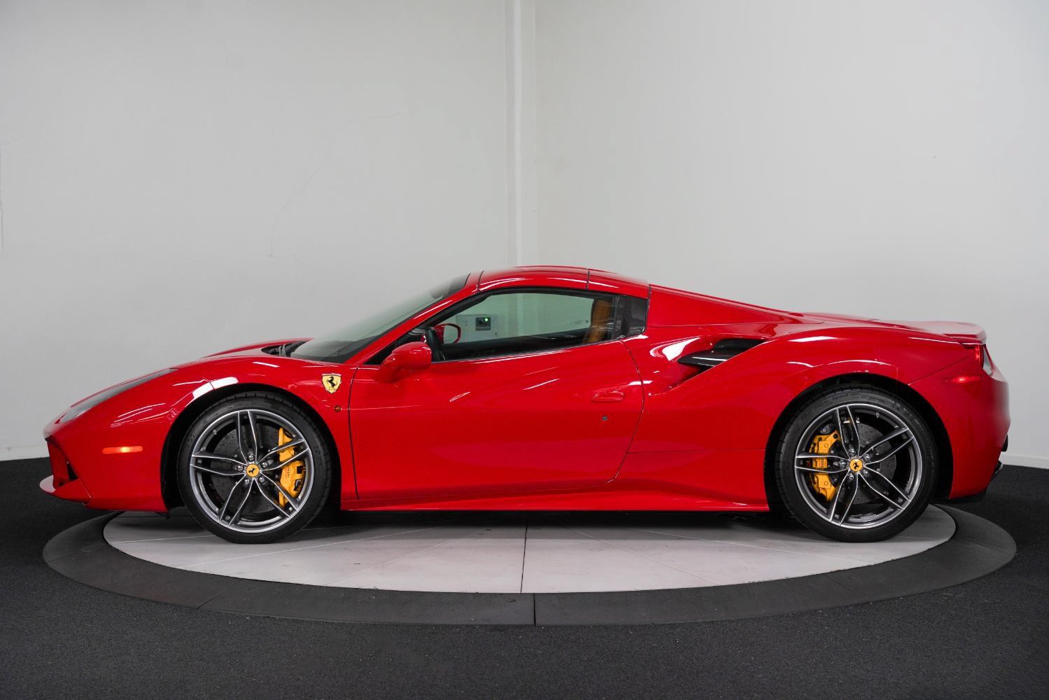 Used 2017 Ferrari 488 Spider RWD image 23