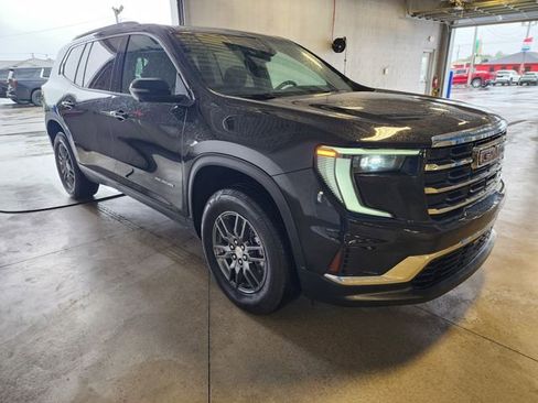 Certified 2025 GMC Acadia Elevation FWD image 6
