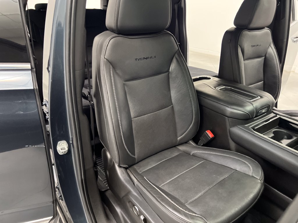Used 2021 GMC Yukon XL Denali AWD/4WD image 34
