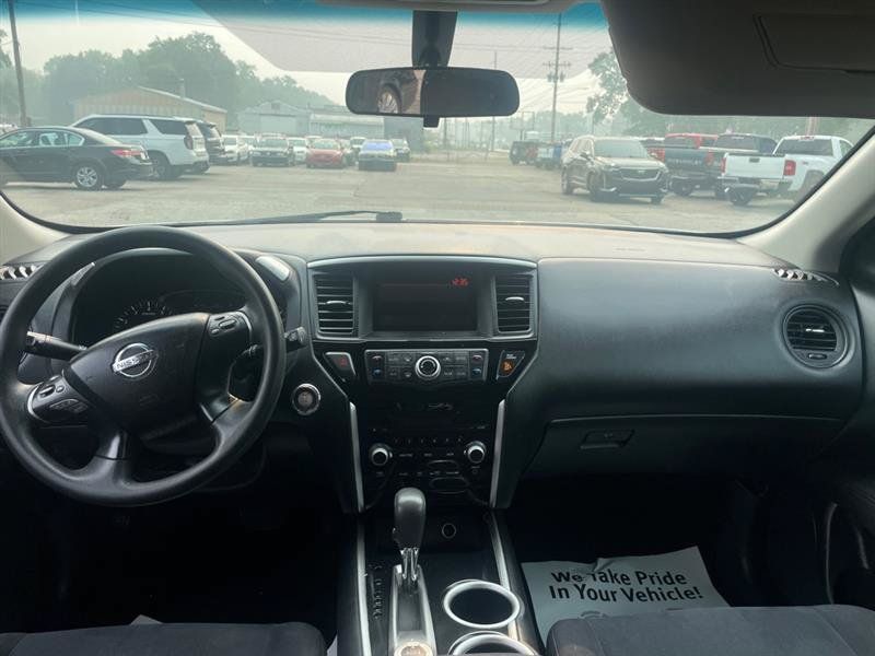 Used 2013 Nissan Pathfinder S AWD/4WD image 11