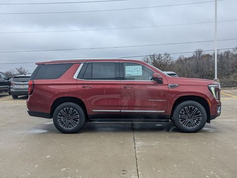 New 2026 GMC Yukon Elevation image 6