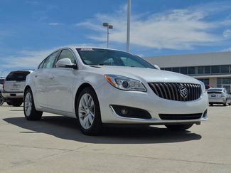 Used 2017 Buick Regal Premium FWD video 3