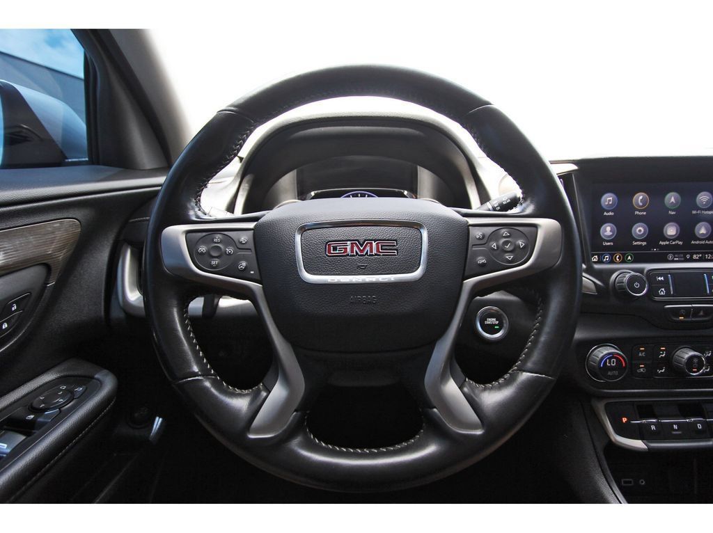 Used 2022 GMC Terrain Denali w/ Denali Premium Package AWD/4WD image 14