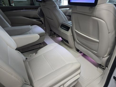 Certified 2025 Cadillac Escalade Sport Platinum w/ LPO, ONYX Package image 11