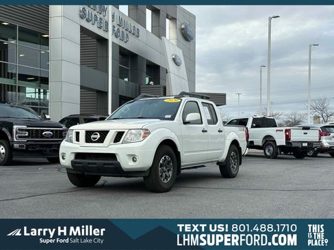 Used 2020 Nissan Frontier PRO-4X w/ Pro-4x Utility Package image 1