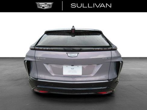 Certified 2024 Cadillac Lyriq Luxury RWD image 8