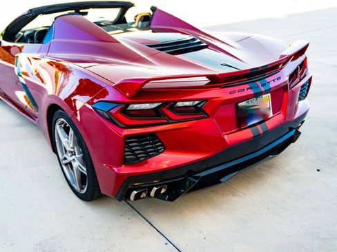 Used 2021 Chevrolet Corvette Stingray Premium Conv w/ Z51 Performance Package RWD image 14