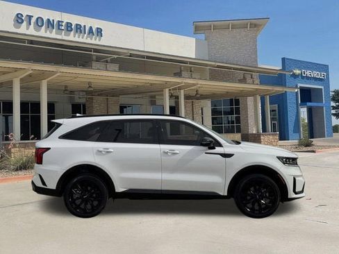 Used 2023 Kia Sorento SX AWD/4WD image 4
