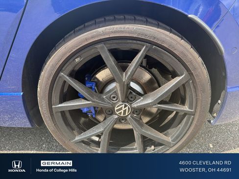 Used 2023 Volkswagen Golf 20th Anniversary Edition AWD/4WD image 10