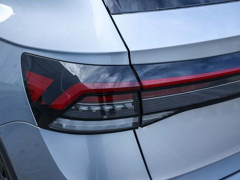 New 2026 Volkswagen Taos S image 9