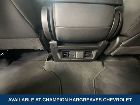 Certified 2025 GMC Sierra 1500 SLT image 29