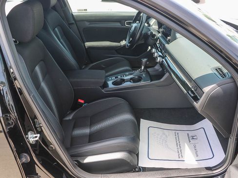 Used 2023 Honda Civic Sport image 19