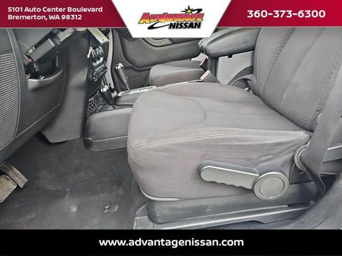 Used 2013 Jeep Wrangler Sport AWD/4WD image 15