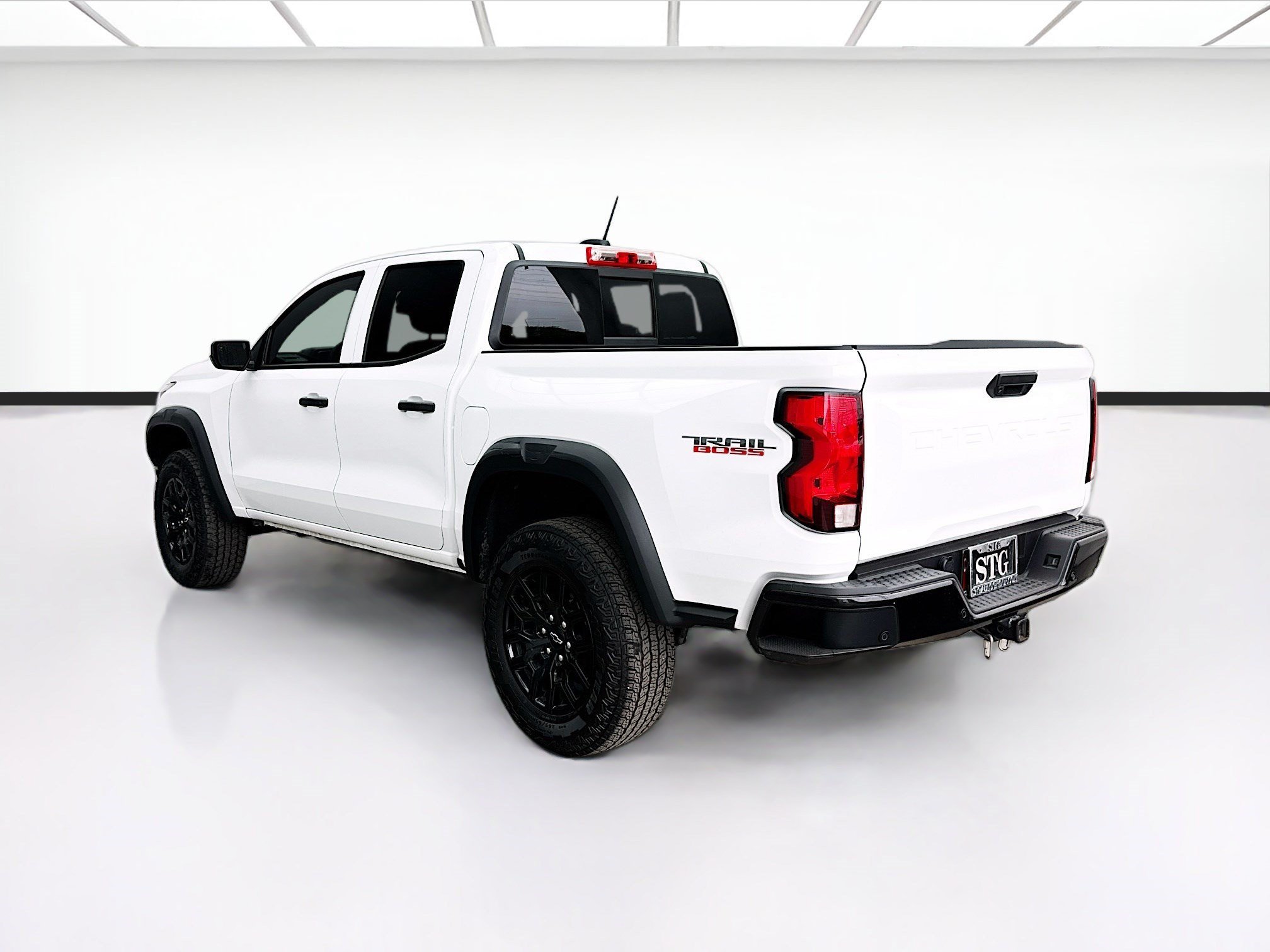 Used 2025 Chevrolet Colorado Trail Boss AWD/4WD image 6