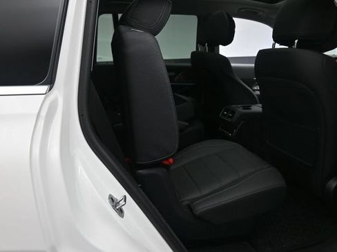Used 2026 Mercedes-Benz GLS 450 4MATIC image 28