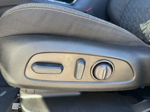 Used 2022 Chevrolet Equinox LT image 16